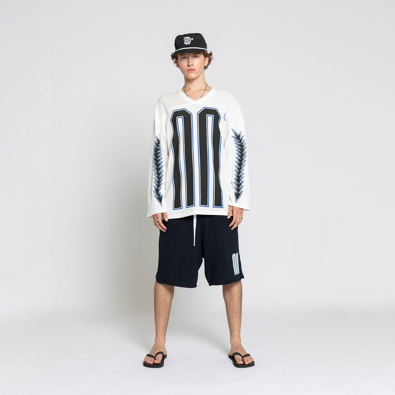UU THUNDER LONG SLEEVE ATHLETICISM JERSEY